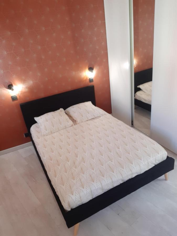 Ferienwohnung Laetitia Et Yaniv Dagon Elne Exterior foto