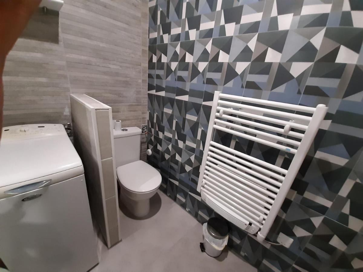 Ferienwohnung Laetitia Et Yaniv Dagon Elne Exterior foto